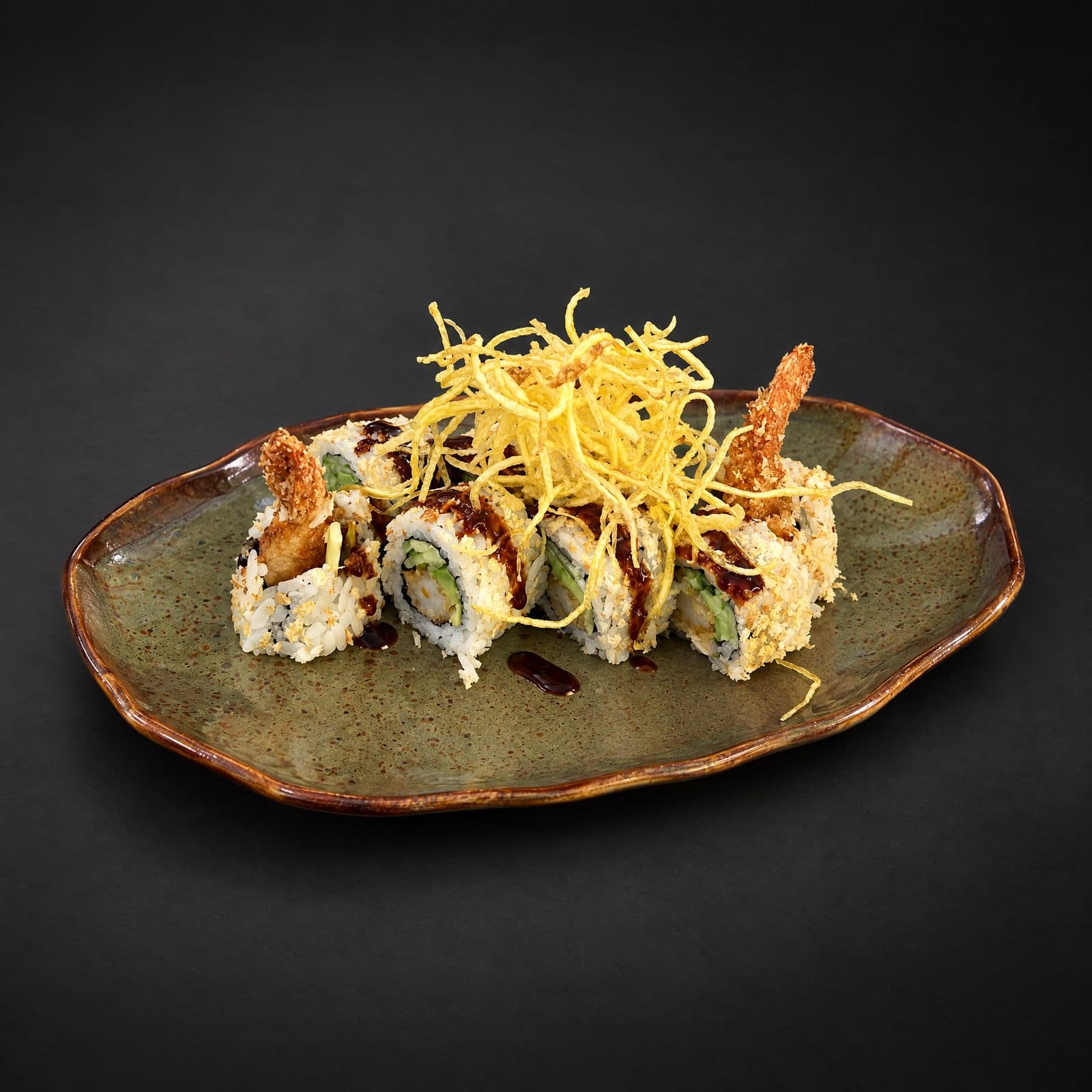 Sora Japanese Dining Bursa — Ebi Crunch roll, tempura karides ve çıtır patates