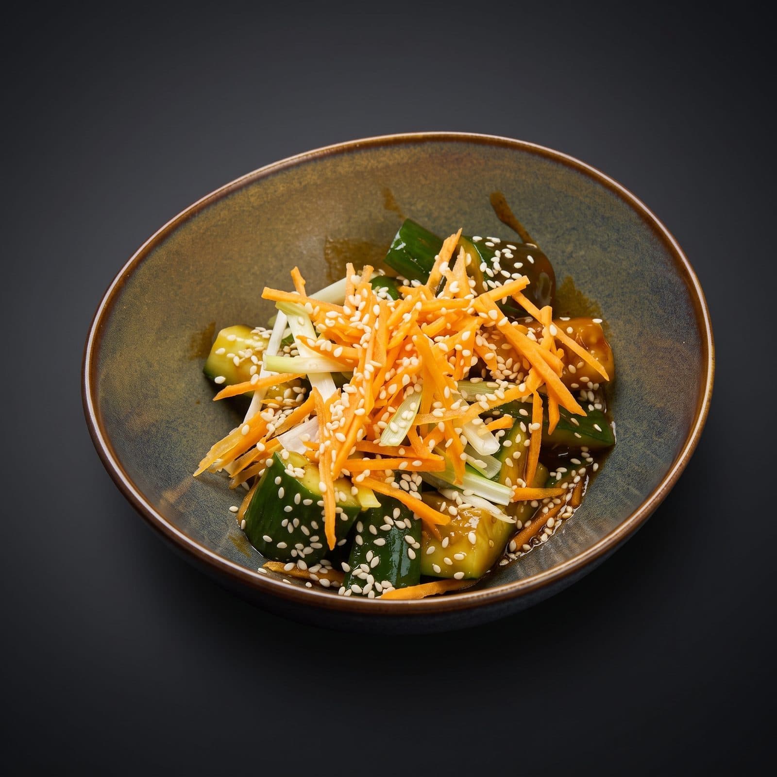 Sora Japanese Dining Bursa — Fresh Kimchi, salatalık, havuç ve yeşil soğan