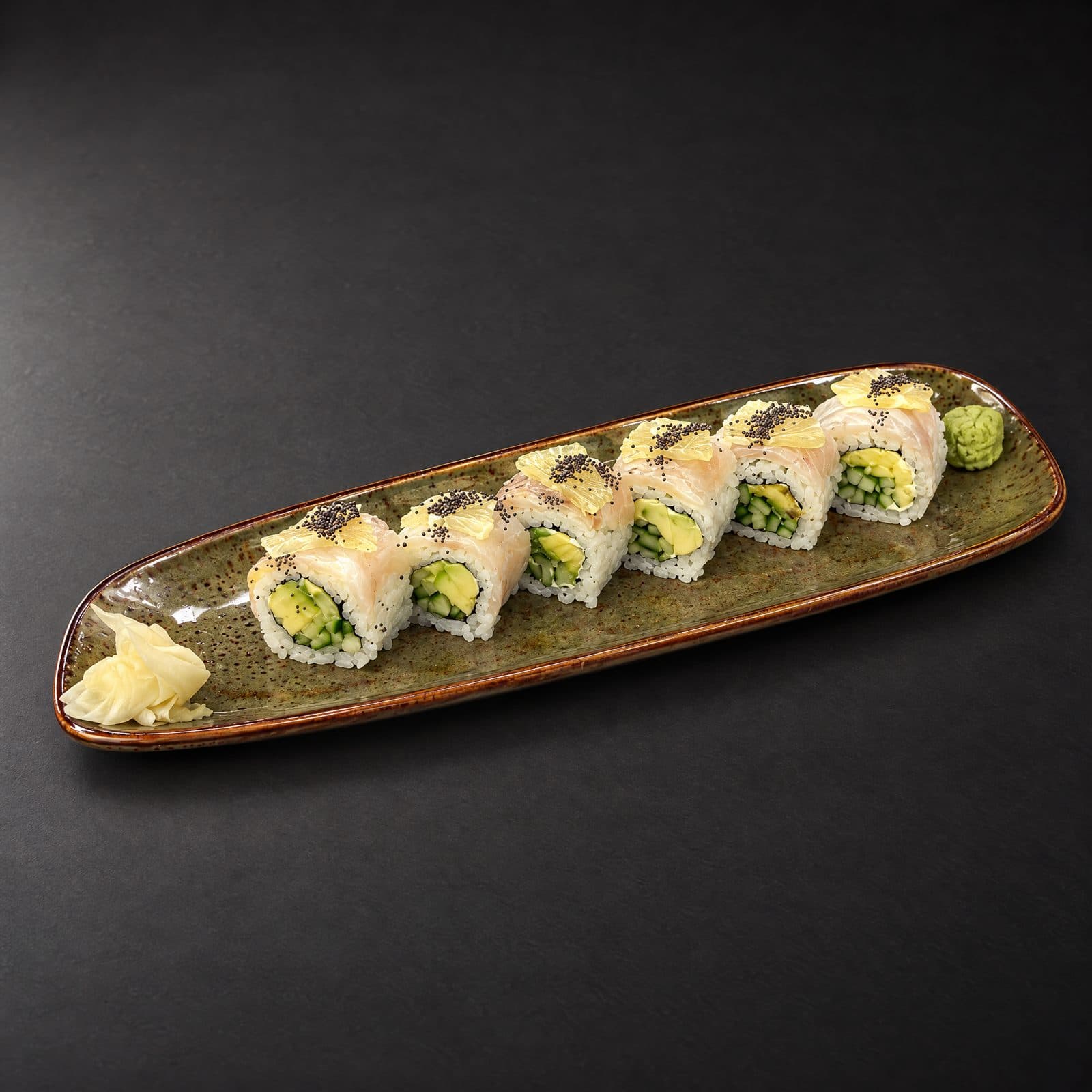 Sora Japanese Dining Bursa — Lemon Sea roll, levrek, limon ve haşhaş tohumu
