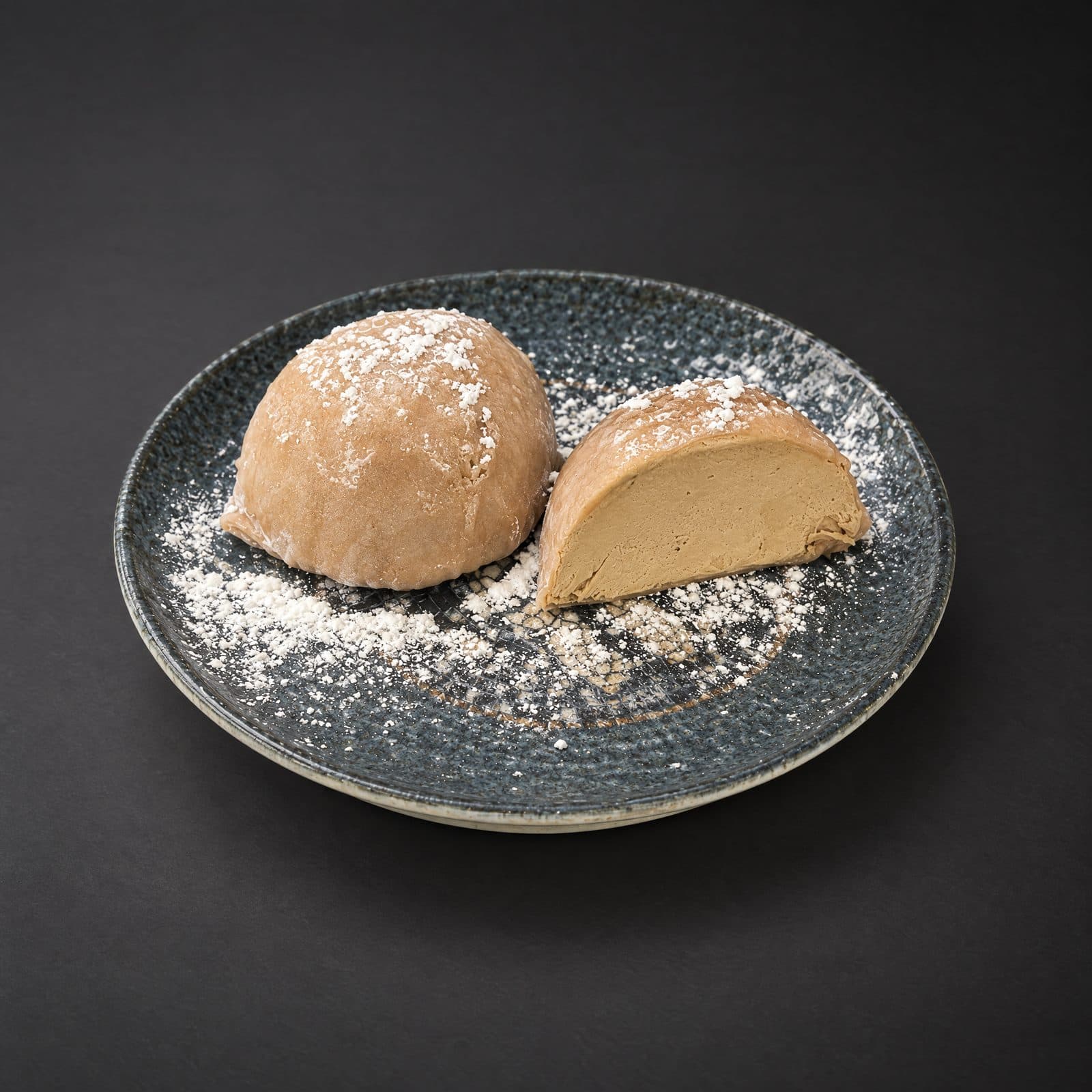 Sora Japanese Dining Bursa — Mochi Baileys, kahveli mousse dolgulu mochi
