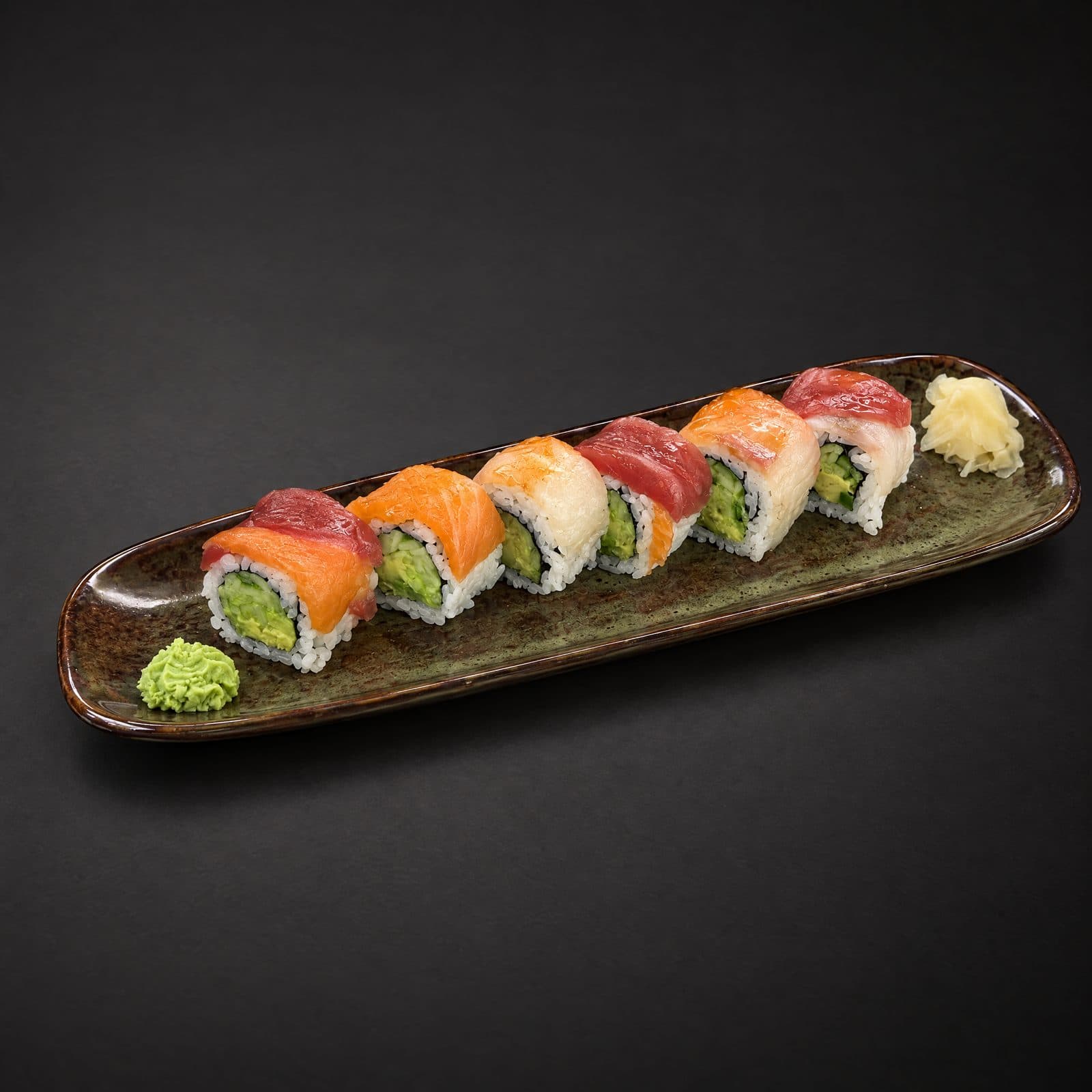 Sora Japanese Dining Bursa — Ocean Mix roll, somon, levrek ve maguro
