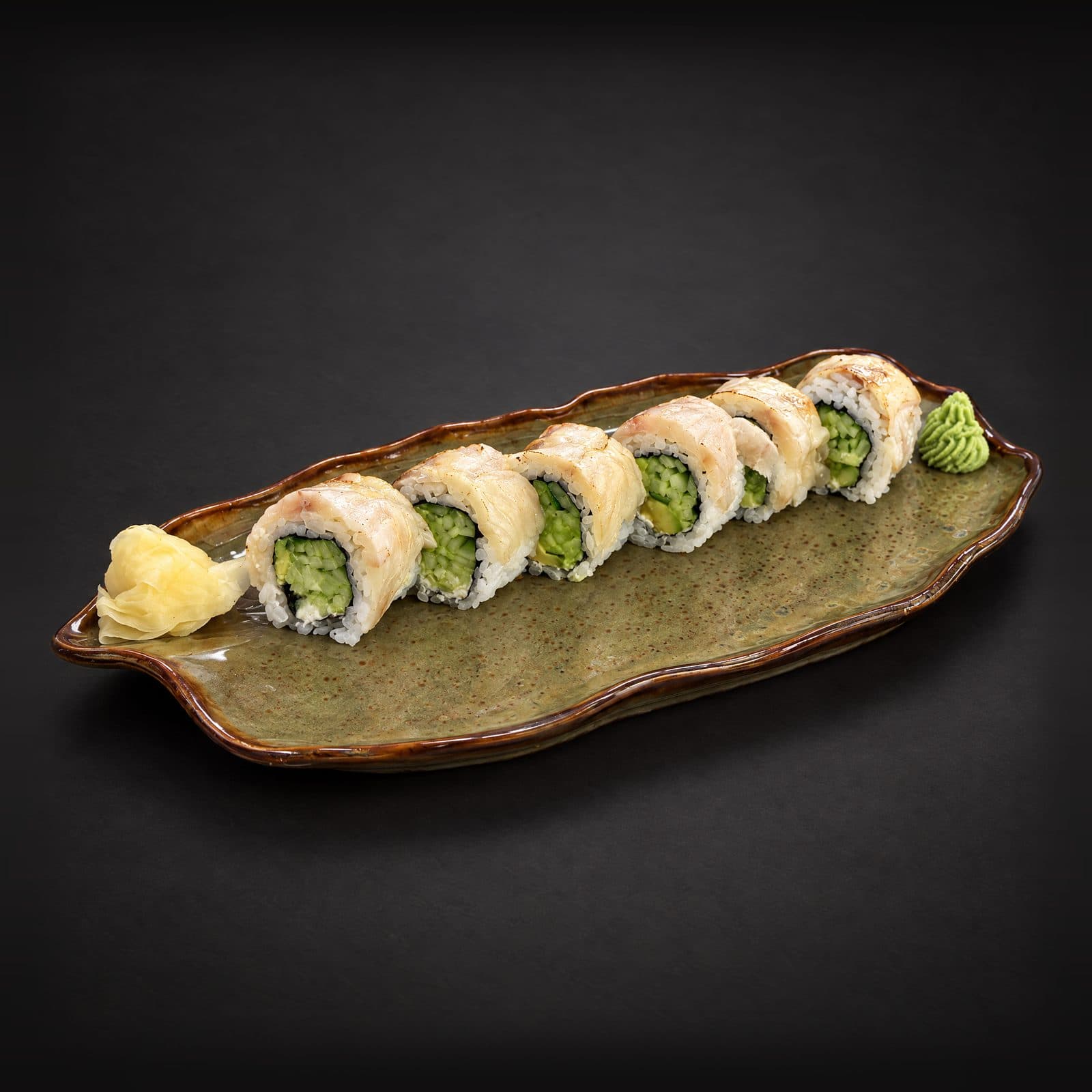 Sora Japanese Dining Bursa — Tokyo Breeze roll, levrek, avokado ve salatalık